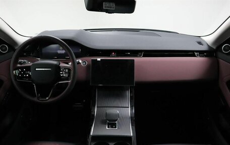 Land Rover Range Rover Evoque II, 2024 год, 6 090 000 рублей, 10 фотография