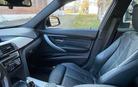 BMW 3 серия, 2018 год, 2 600 000 рублей, 10 фотография