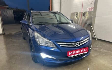 Hyundai Solaris II рестайлинг, 2015 год, 1 080 000 рублей, 2 фотография