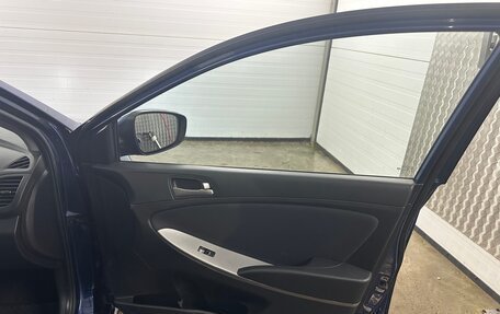 Hyundai Solaris II рестайлинг, 2015 год, 1 080 000 рублей, 23 фотография