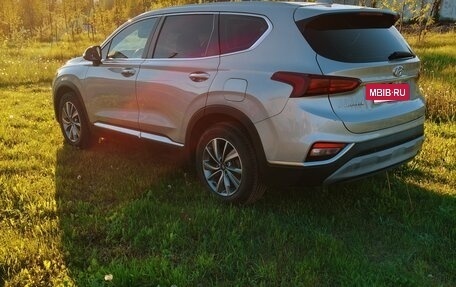 Hyundai Santa Fe IV, 2019 год, 2 850 000 рублей, 2 фотография