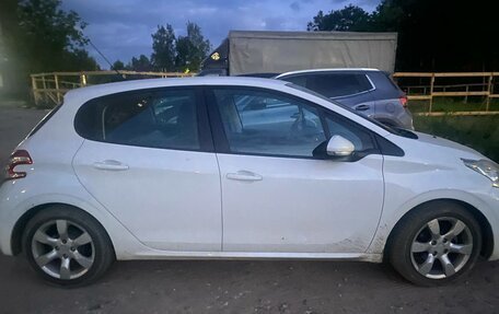 Peugeot 208 II, 2013 год, 500 000 рублей, 2 фотография