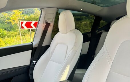 Tesla Model Y I, 2022 год, 4 430 000 рублей, 20 фотография