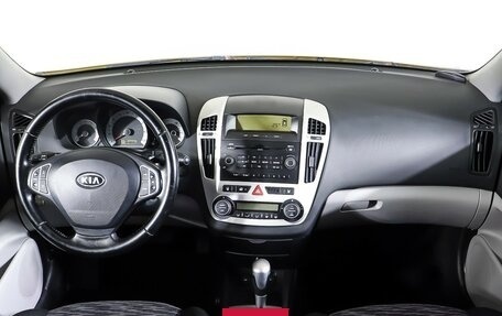 KIA cee'd I рестайлинг, 2009 год, 644 000 рублей, 13 фотография