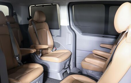 Hyundai Staria, 2022 год, 4 990 000 рублей, 12 фотография