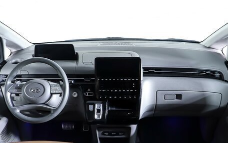 Hyundai Staria, 2022 год, 4 990 000 рублей, 15 фотография