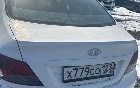 Hyundai Solaris II рестайлинг, 2011 год, 400 000 рублей, 3 фотография
