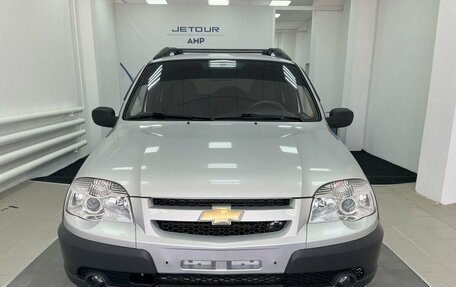 Chevrolet Niva I рестайлинг, 2011 год, 530 000 рублей, 2 фотография