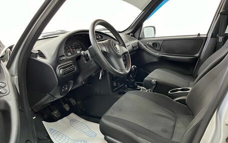 Chevrolet Niva I рестайлинг, 2011 год, 530 000 рублей, 9 фотография