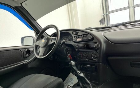 Chevrolet Niva I рестайлинг, 2011 год, 530 000 рублей, 10 фотография
