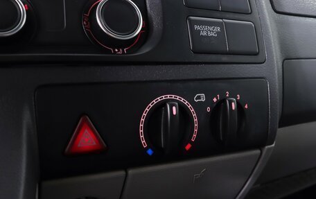 Volkswagen Transporter T5 рестайлинг, 2014 год, 1 380 000 рублей, 17 фотография