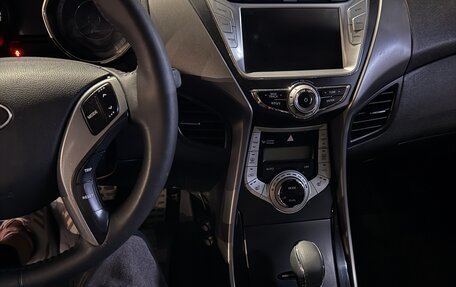 Hyundai Avante, 2011 год, 1 300 000 рублей, 6 фотография