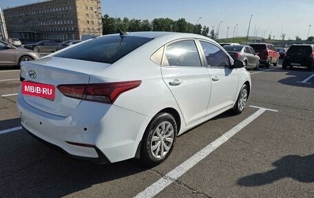 Hyundai Solaris II рестайлинг, 2017 год, 930 000 рублей, 5 фотография