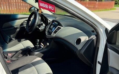 Chevrolet Cruze II, 2011 год, 530 000 рублей, 8 фотография
