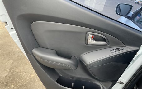 Hyundai ix35 I рестайлинг, 2011 год, 1 200 000 рублей, 27 фотография