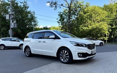 KIA Carnival III, 2018 год, 2 149 000 рублей, 5 фотография