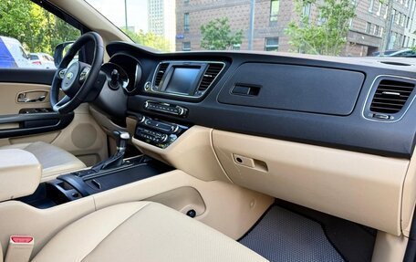 KIA Carnival III, 2018 год, 2 149 000 рублей, 25 фотография