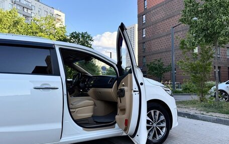 KIA Carnival III, 2018 год, 2 149 000 рублей, 23 фотография