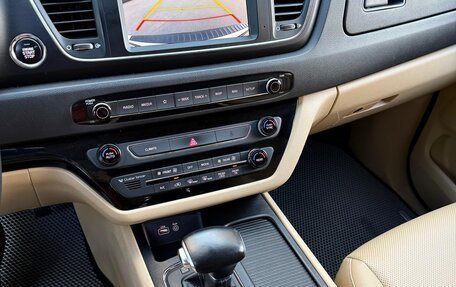 KIA Carnival III, 2018 год, 2 149 000 рублей, 33 фотография