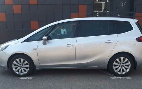 Opel Zafira C рестайлинг, 2014 год, 740 000 рублей, 5 фотография