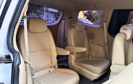 KIA Carnival III, 2018 год, 2 149 000 рублей, 30 фотография