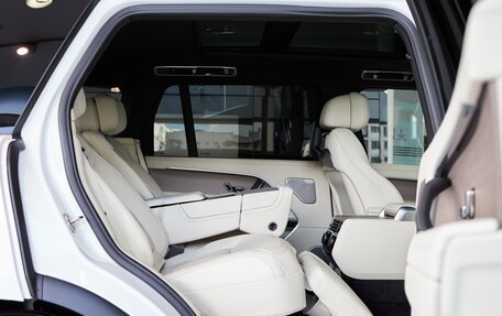 Land Rover Range Rover IV рестайлинг, 2025 год, 23 500 000 рублей, 12 фотография