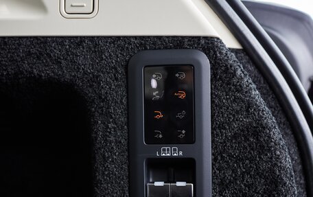 Land Rover Range Rover IV рестайлинг, 2025 год, 23 500 000 рублей, 28 фотография