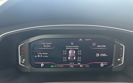 Volkswagen Tiguan II, 2019 год, 2 200 000 рублей, 6 фотография