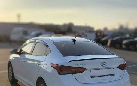 Hyundai Solaris II рестайлинг, 2018 год, 980 000 рублей, 4 фотография