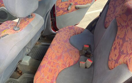 Nissan Micra II, 1999 год, 200 000 рублей, 10 фотография