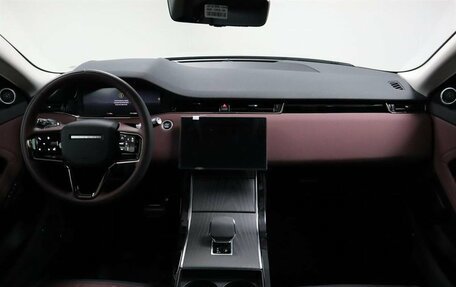 Land Rover Range Rover Evoque II, 2024 год, 6 090 000 рублей, 10 фотография
