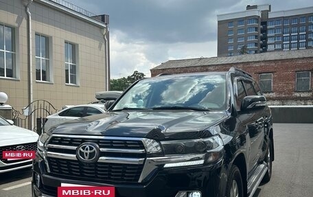 Toyota Land Cruiser 200, 2008 год, 3 600 000 рублей, 2 фотография