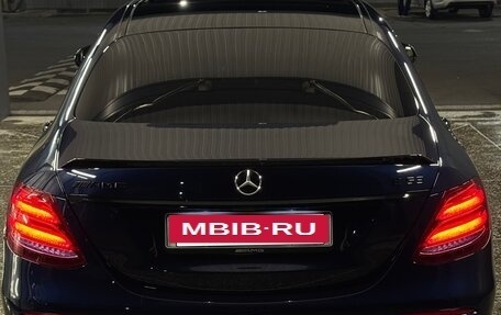 Mercedes-Benz E-Класс, 2018 год, 4 200 000 рублей, 4 фотография