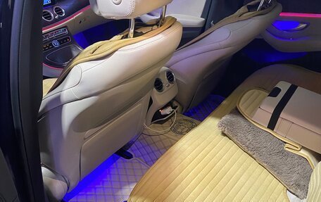 Mercedes-Benz E-Класс, 2018 год, 4 200 000 рублей, 11 фотография