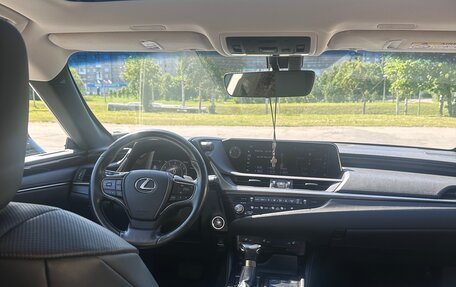 Lexus ES VII, 2020 год, 3 850 000 рублей, 10 фотография