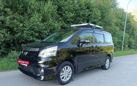Toyota Noah III, 2011 год, 2 150 000 рублей, 4 фотография