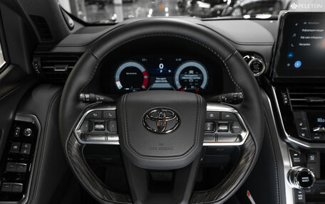 Toyota Land Cruiser, 2025 год, 13 300 000 рублей, 11 фотография