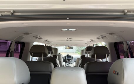 Hyundai Grand Starex Grand Starex I рестайлинг 2, 2018 год, 3 700 000 рублей, 19 фотография