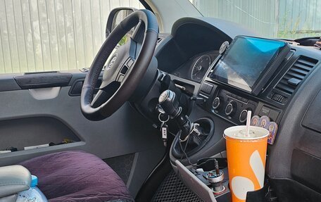 Volkswagen Caravelle T5, 2011 год, 1 400 000 рублей, 2 фотография