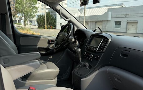 Hyundai Grand Starex Grand Starex I рестайлинг 2, 2018 год, 3 700 000 рублей, 38 фотография