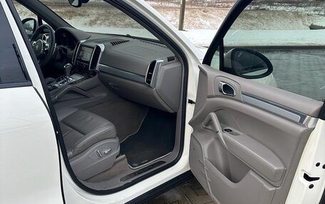 Porsche Cayenne III, 2010 год, 2 800 000 рублей, 28 фотография