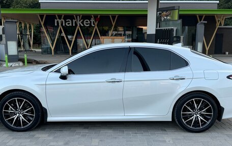 Toyota Camry, 2019 год, 2 800 000 рублей, 5 фотография