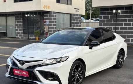 Toyota Camry, 2022 год, 2 393 000 рублей, 1 фотография