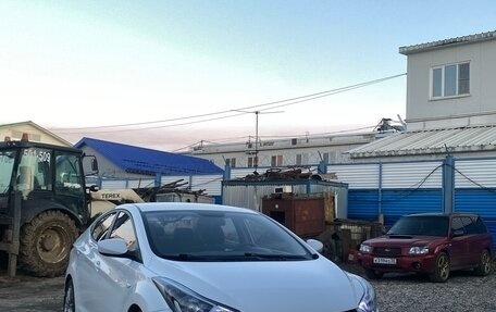 Hyundai Elantra V, 2013 год, 1 370 000 рублей, 2 фотография