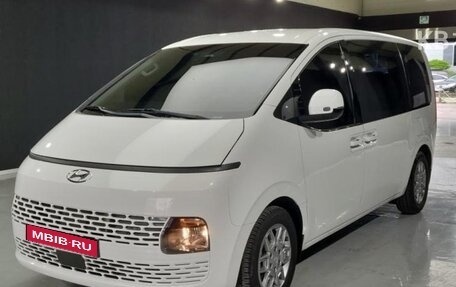Hyundai Staria, 2021 год, 3 000 000 рублей, 1 фотография