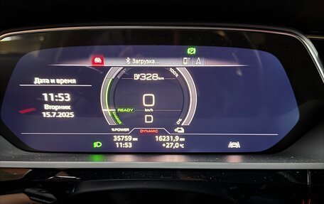 Audi e-tron I, 2018 год, 4 200 000 рублей, 12 фотография