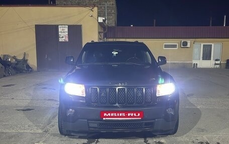 Jeep Grand Cherokee, 2012 год, 2 000 000 рублей, 10 фотография