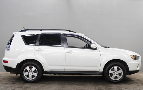 Mitsubishi Outlander III рестайлинг 3, 2012 год, 1 315 000 рублей, 4 фотография
