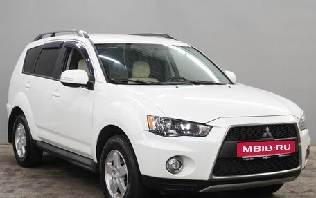 Mitsubishi Outlander III рестайлинг 3, 2012 год, 1 315 000 рублей, 3 фотография