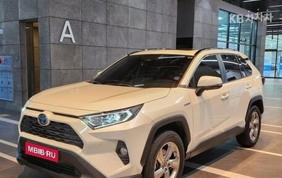 Toyota RAV4, 2021 год, 3 190 000 рублей, 1 фотография